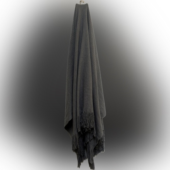 NWOT OFSM grey and silver scarf. - Picture 1 of 3